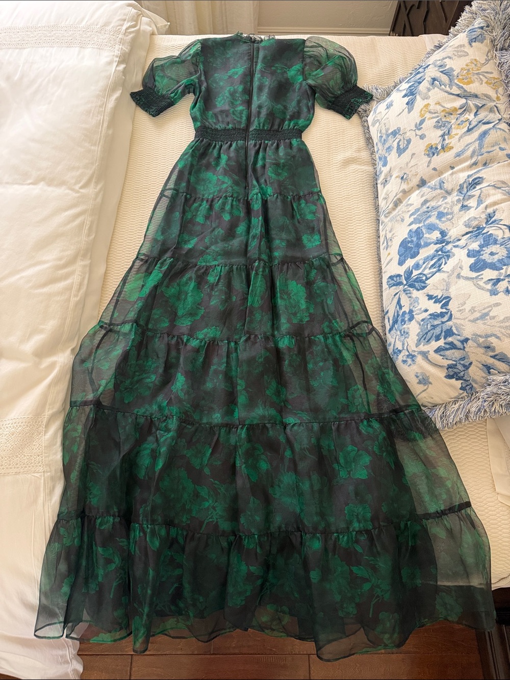 Alice & Olivia Coletta Maxi Dress in Dream Floral Emerald - Picture 6 of 6